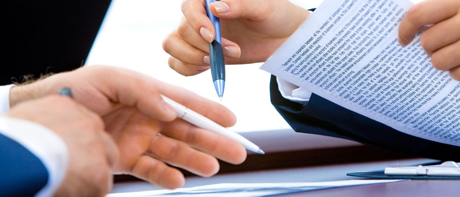 Notebook Hände Büro