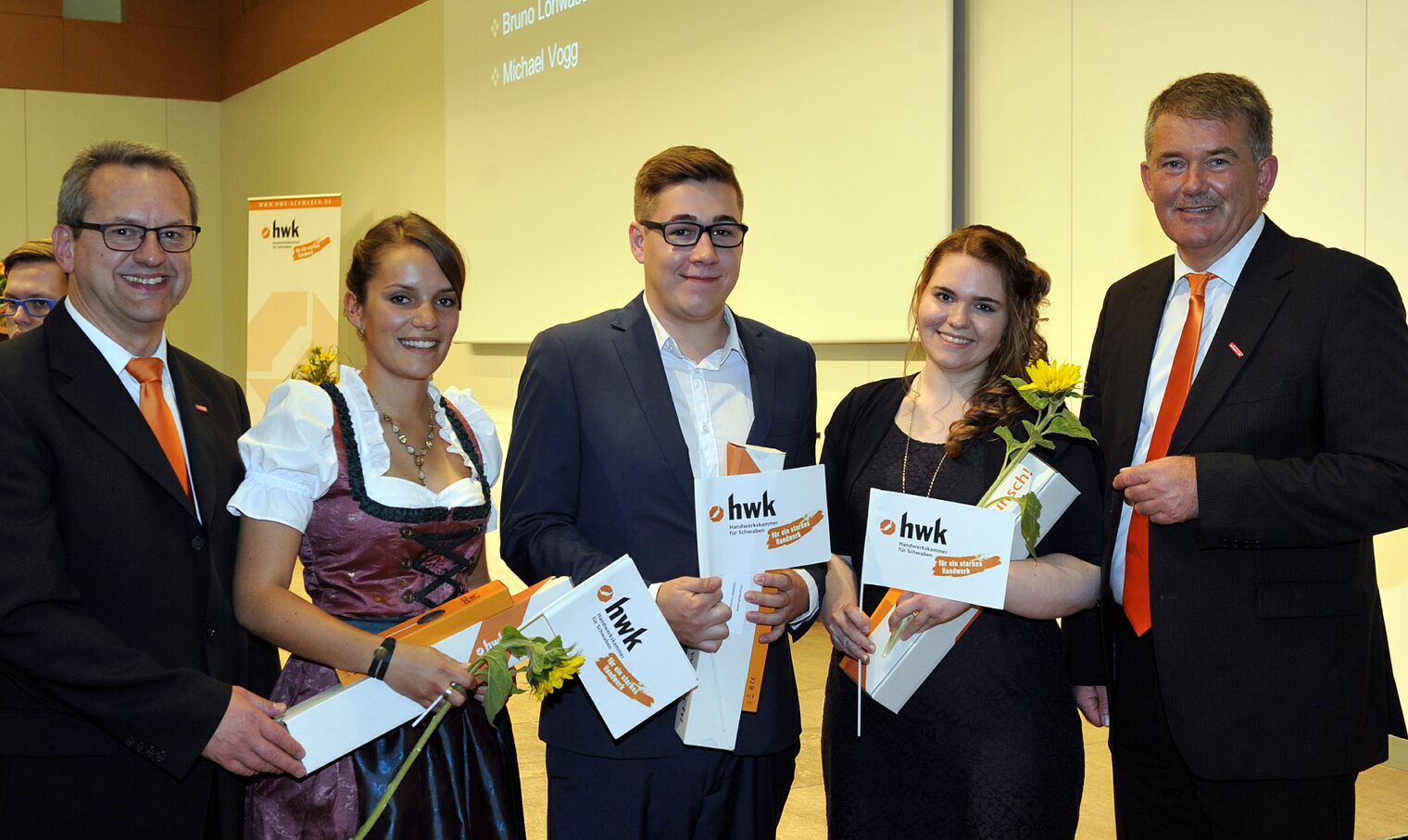 Konrad Rebholz (Vizepräsident der HWK Schwaben),Stefanie Schnatterer, Christian Vorholzer, Ramona Hampp, Ulrich Wagner (Hauptgeschäftsführer der HWK Schwaben).